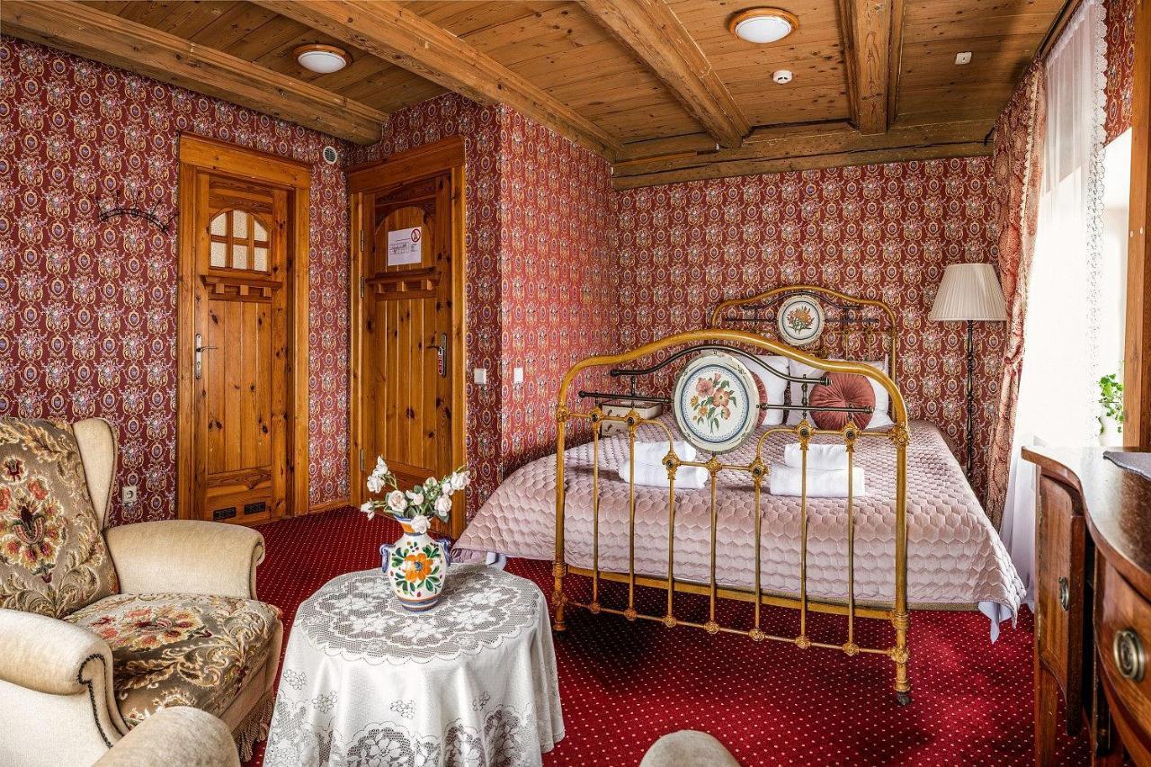 Pakruojis Manor Hotel Miller'S House Bagian luar foto